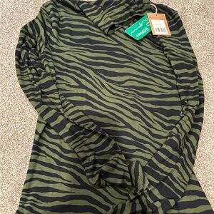Biden Green and Black Zebra Print Tissue Turtleneck SZ US 4